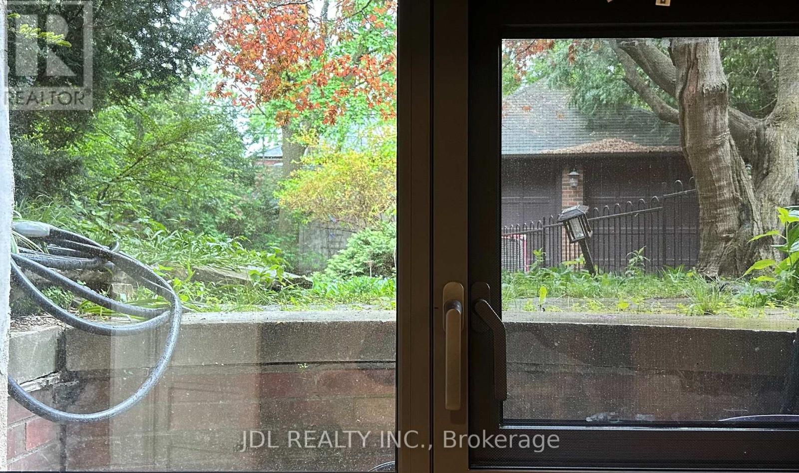 Bsmt - 19 Glengrove Ave E Avenue, Toronto, Ontario  M4N 1E6 - Photo 12 - C13167110