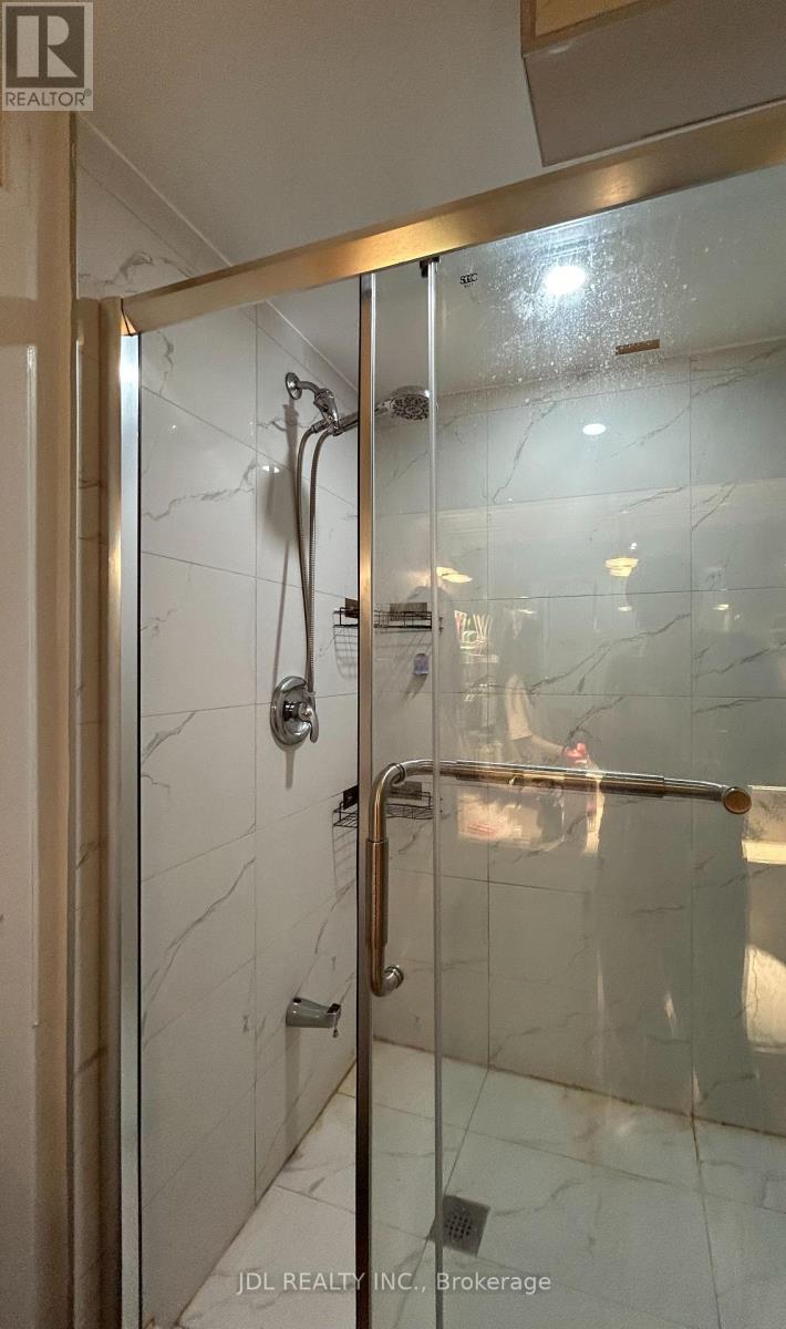 Bsmt - 19 Glengrove Ave E Avenue, Toronto, Ontario  M4N 1E6 - Photo 18 - C13167110