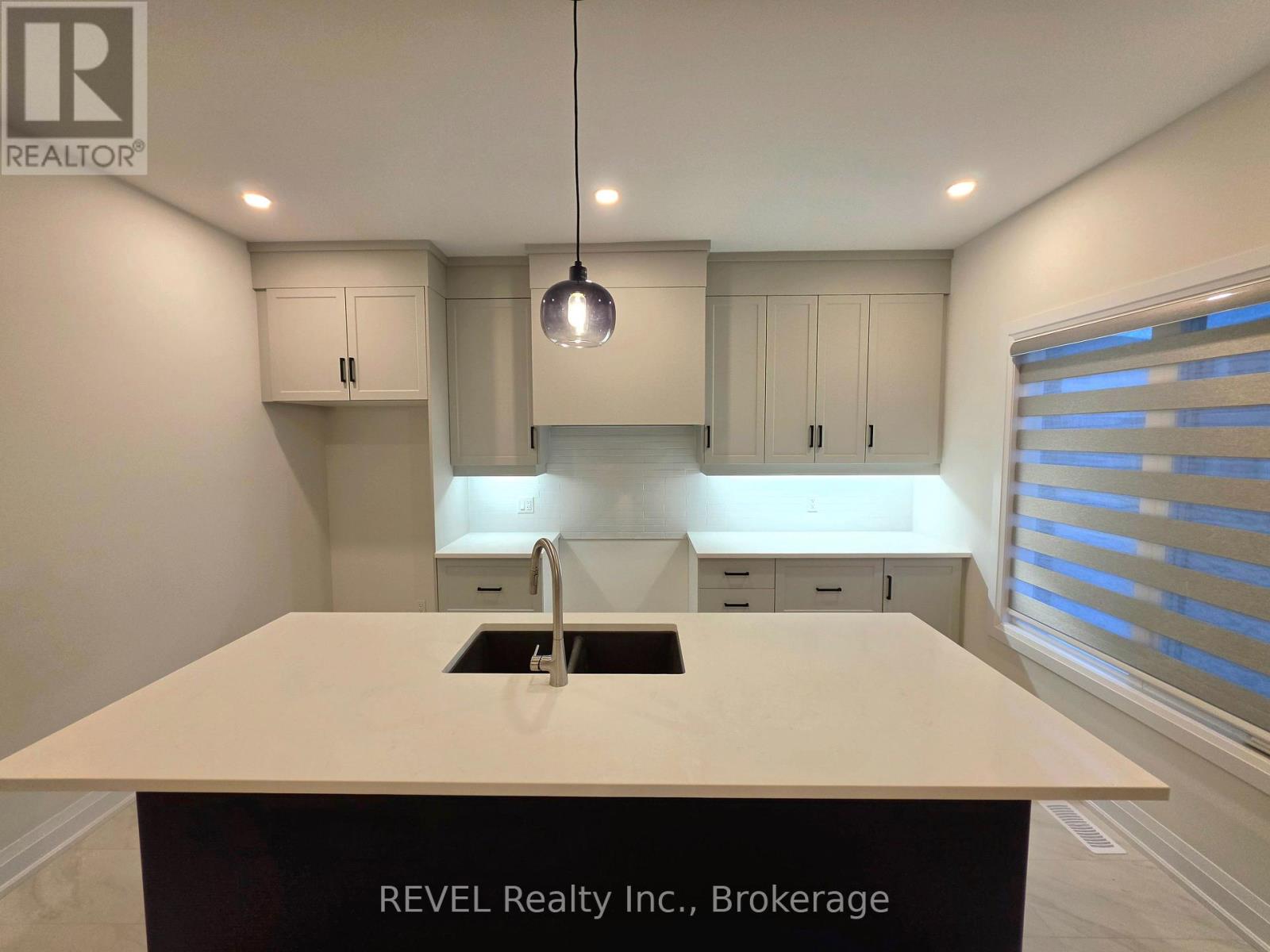 6354 Sunshine Common, Niagara Falls, Ontario L2G 0E4 - Photo 12 - X13167126