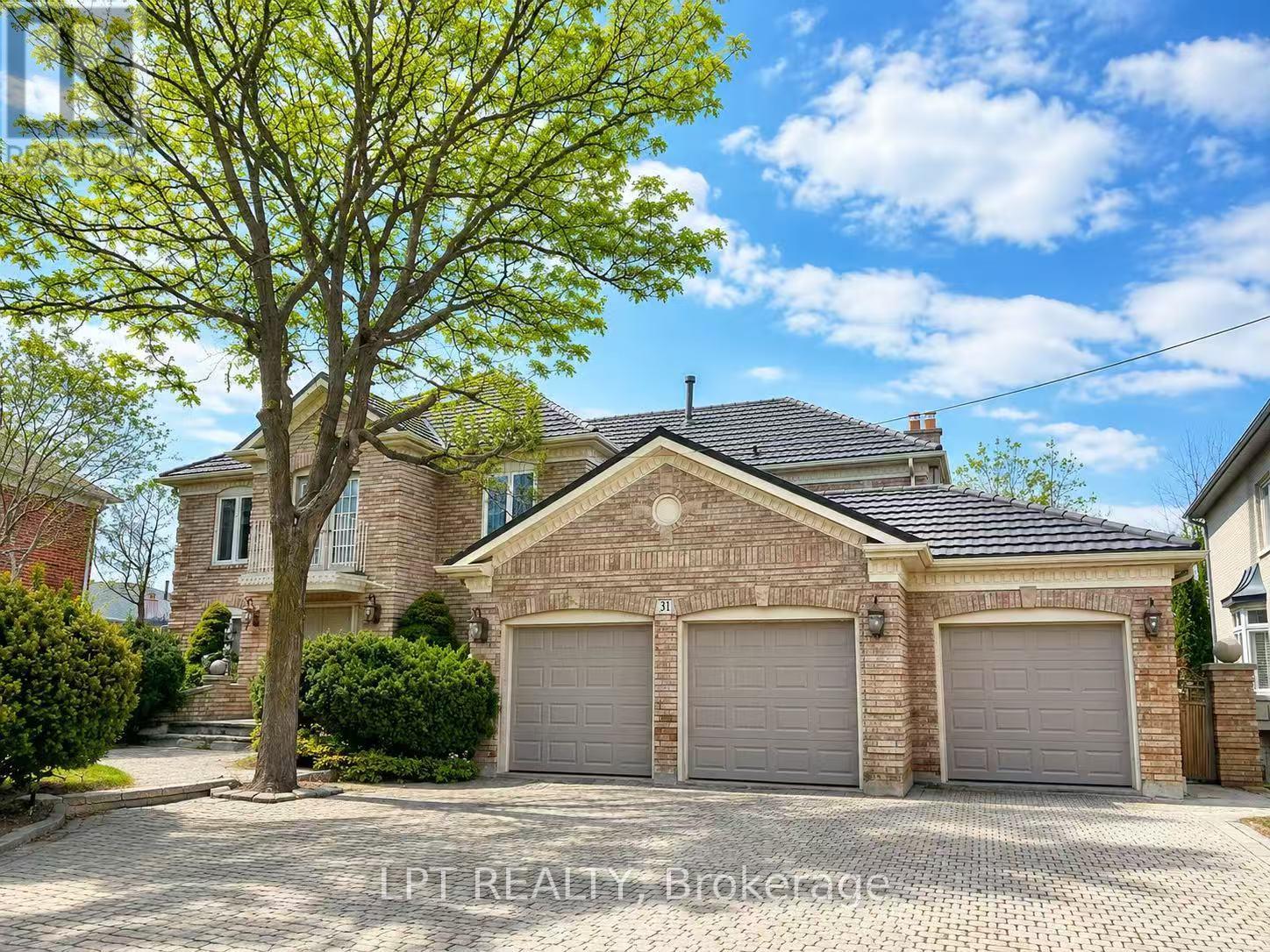 31 GLENAYR ROAD, Richmond Hill, Ontario