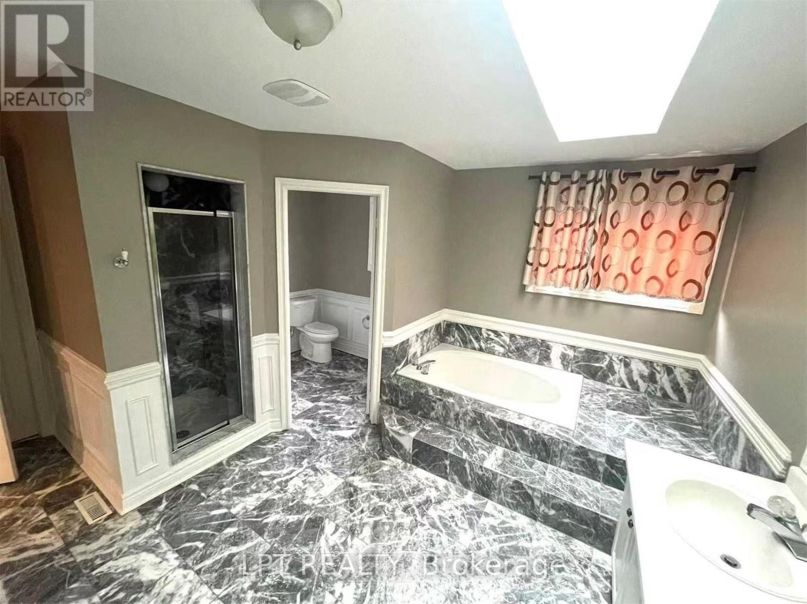 31 Glenayr Road, Richmond Hill, Ontario  L4B 2G6 - Photo 11 - N13167106