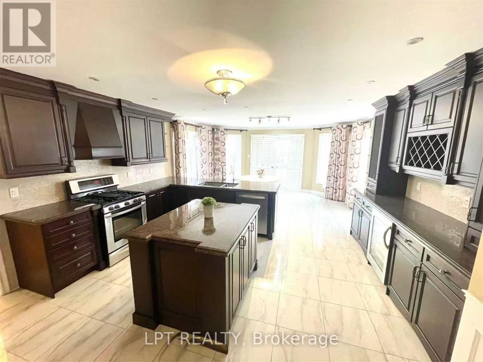 31 Glenayr Road, Richmond Hill, Ontario  L4B 2G6 - Photo 6 - N13167106