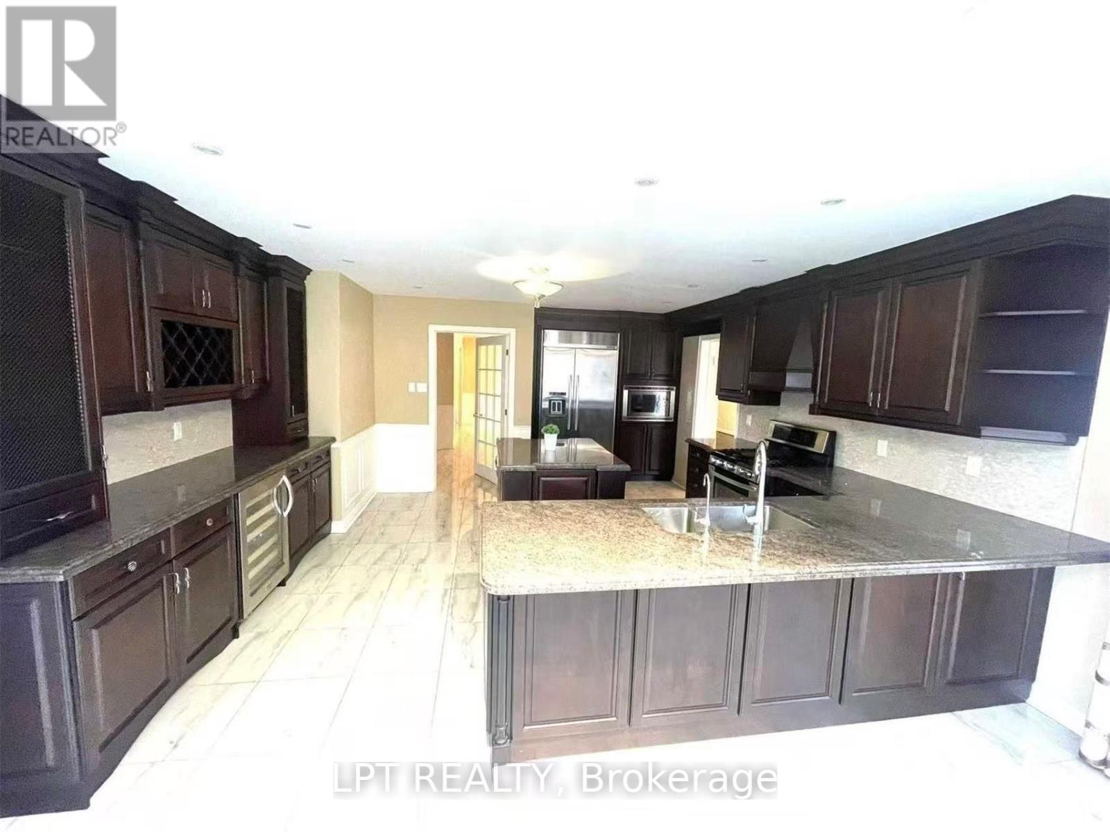 31 Glenayr Road, Richmond Hill, Ontario  L4B 2G6 - Photo 7 - N13167106