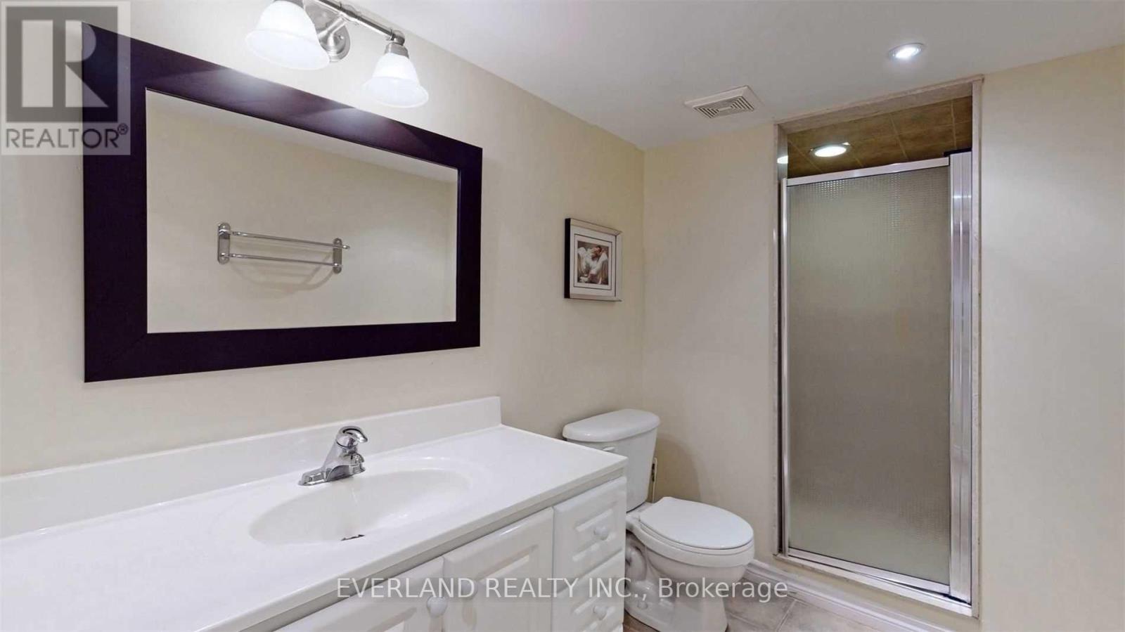 27 The Fairways Street, Markham, Ontario  L6C 2A3 - Photo 35 - N13167116