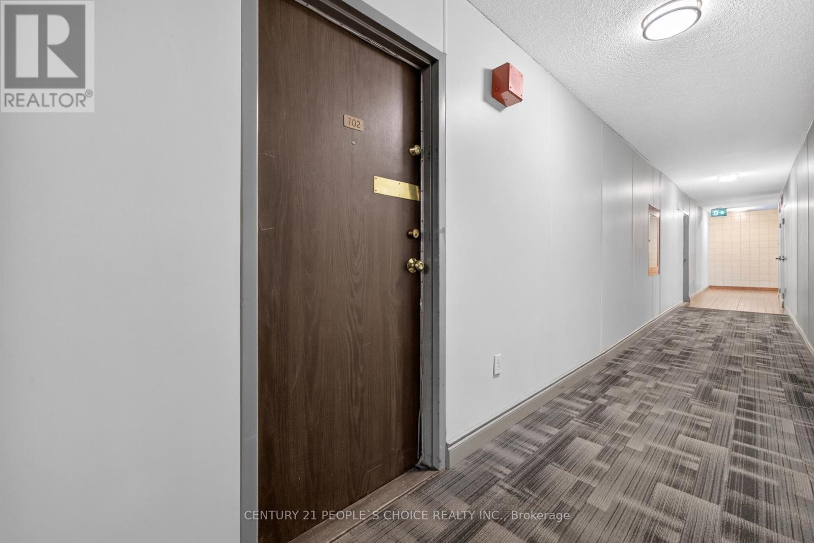 702 - 390 Dixon Road, Toronto, Ontario M9R 1T4 - Photo 4 - W13167104