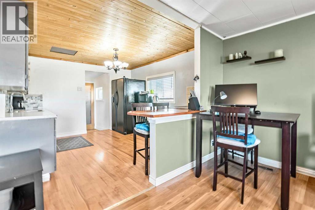 121 2 Avenue SW, Diamond Valley, Alberta  T0L 0H0 - Photo 9 - A2302186