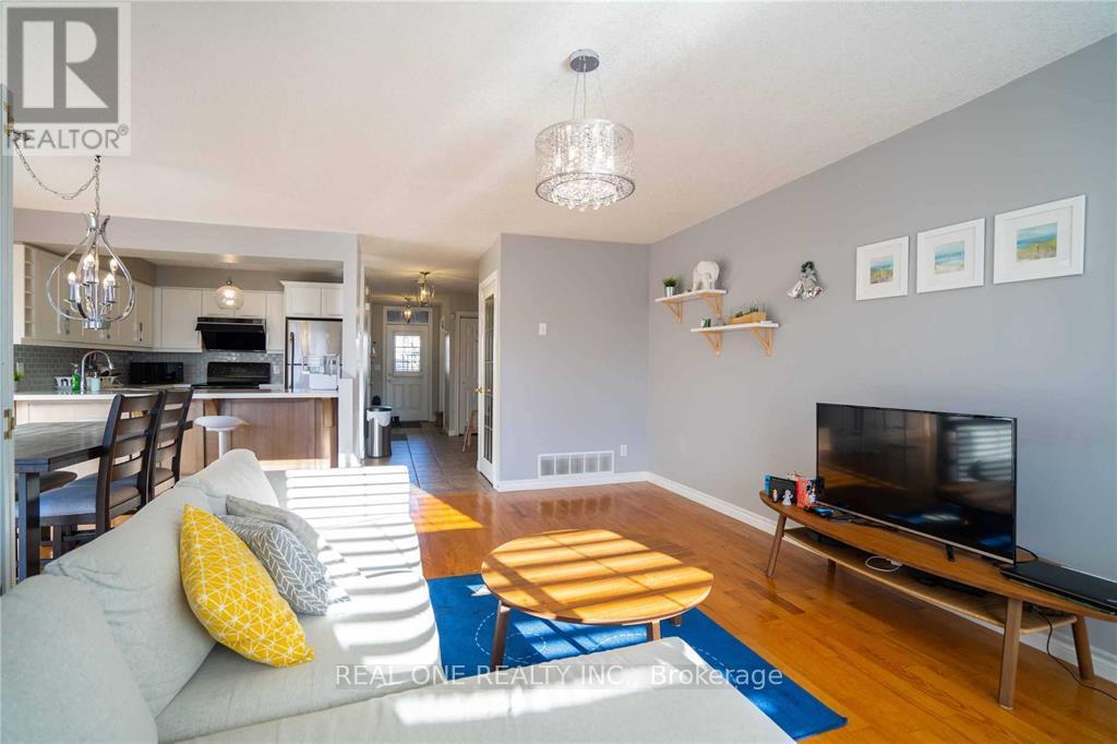 499 Mariner Drive, Waterloo, Ontario  N2K 4N7 - Photo 7 - X13167124