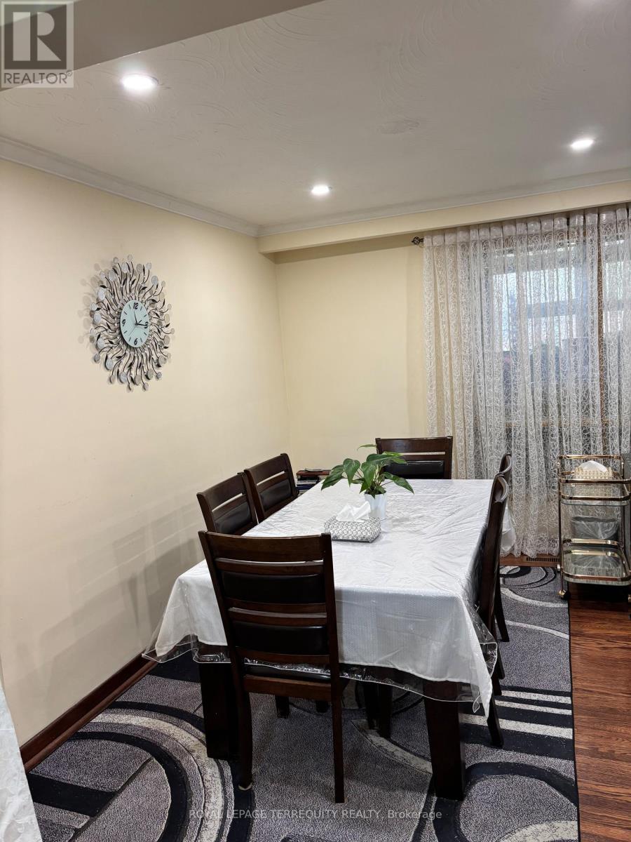 28 Keegan Crescent, Toronto, Ontario  M3J 1G2 - Photo 23 - W13167136
