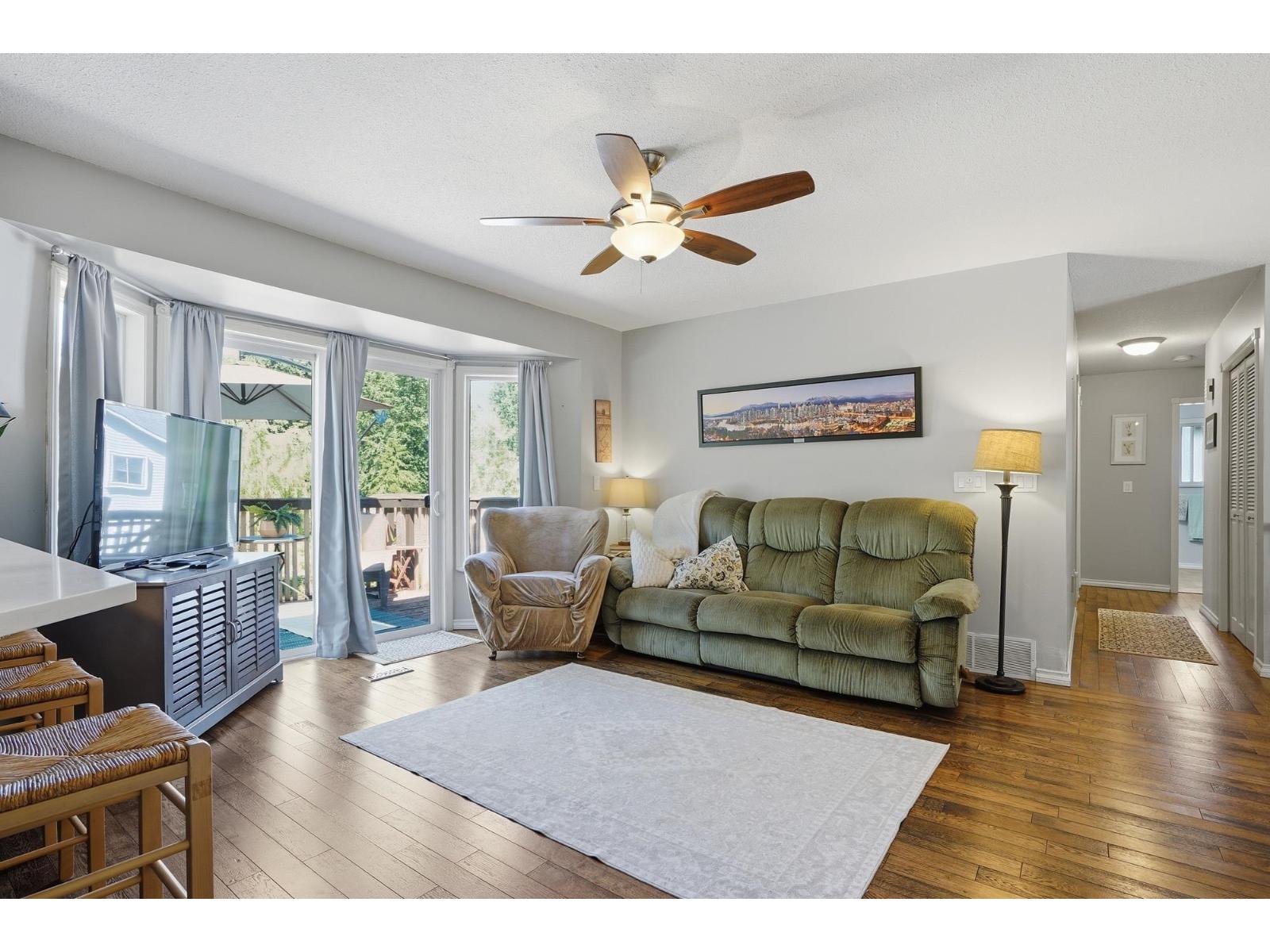 8953 Hammond Street, Mission, British Columbia  V2V 6X8 - Photo 14 - R3125139
