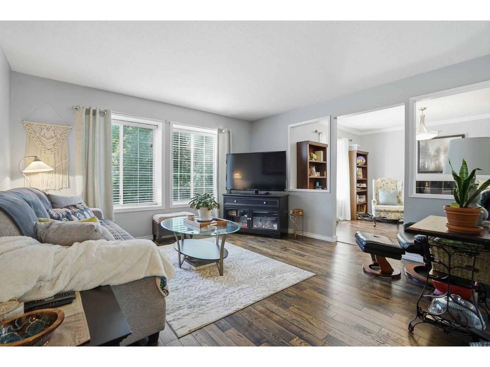 8953 Hammond Street, Mission, British Columbia  V2V 6X8 - Photo 6 - R3125139