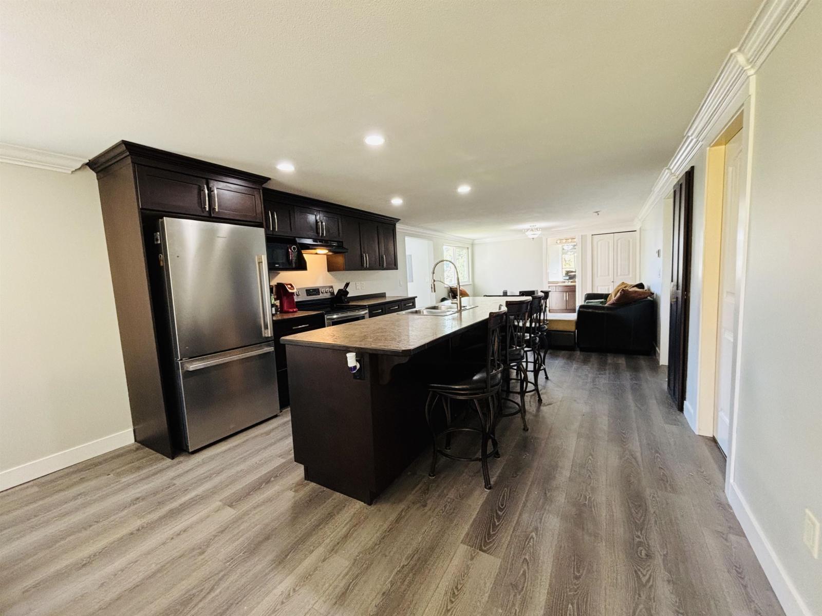 33475 Cherry Avenue, Mission, British Columbia  V2V 2V5 - Photo 3 - R3113206