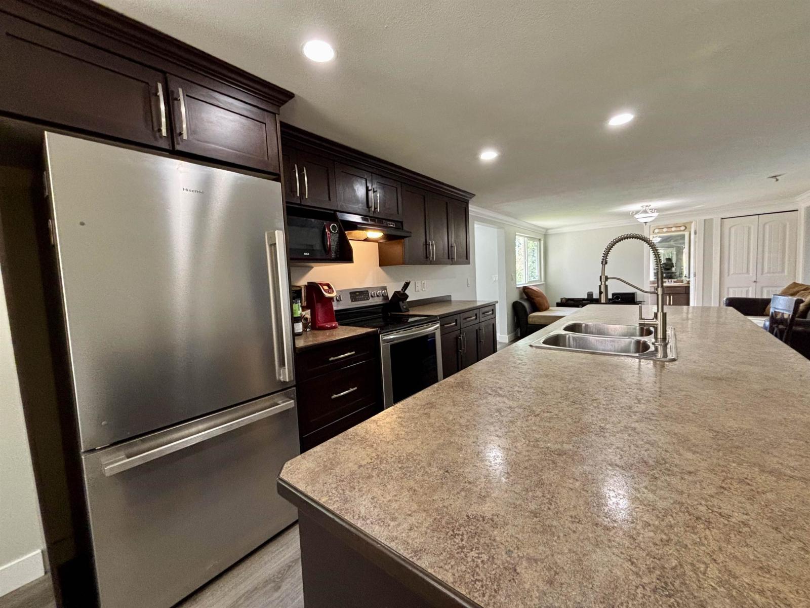 33475 Cherry Avenue, Mission, British Columbia  V2V 2V5 - Photo 5 - R3113206