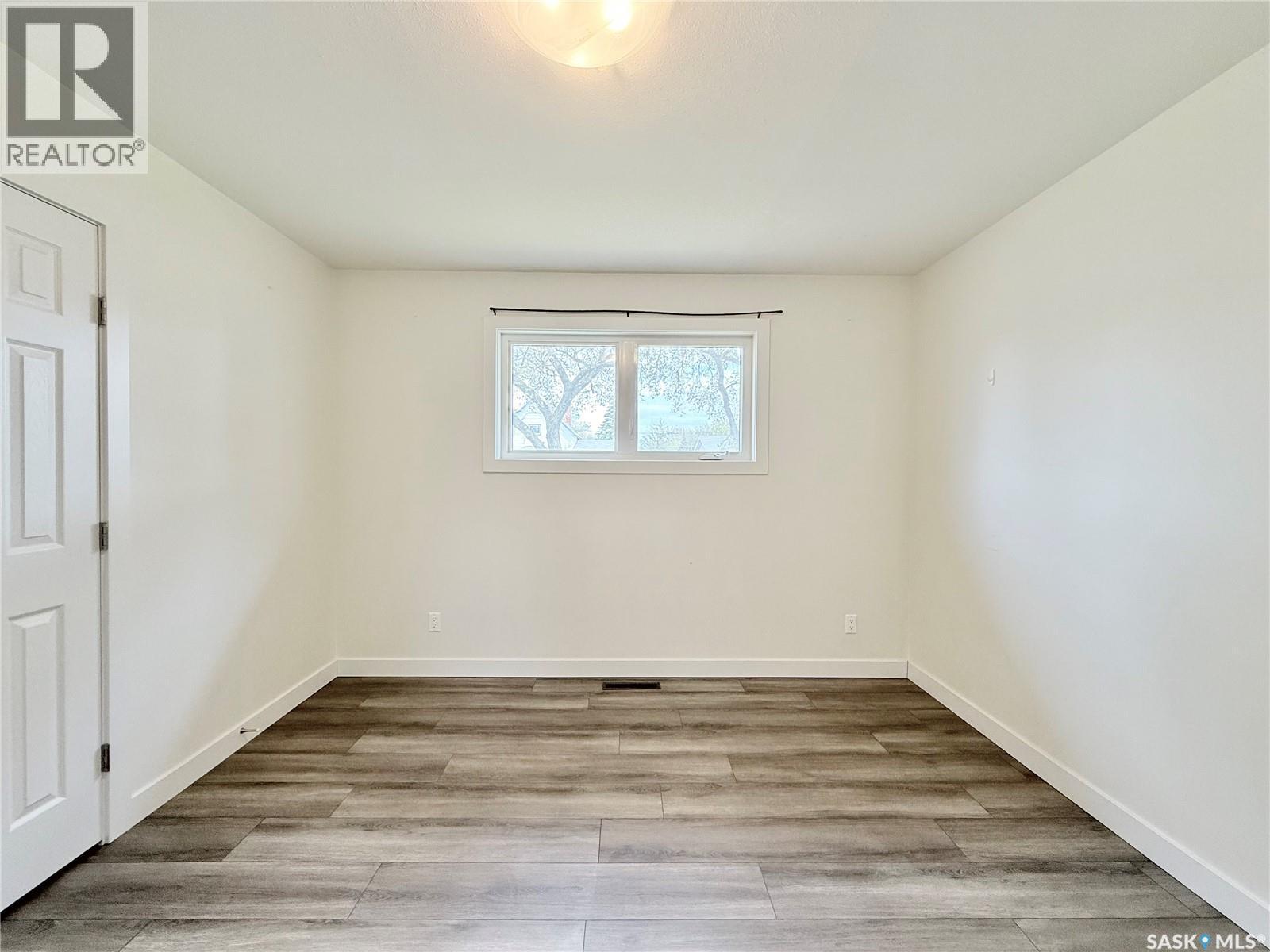 318 Mctavish Street, Outlook, Saskatchewan  S0L 2N0 - Photo 10 - SK036175