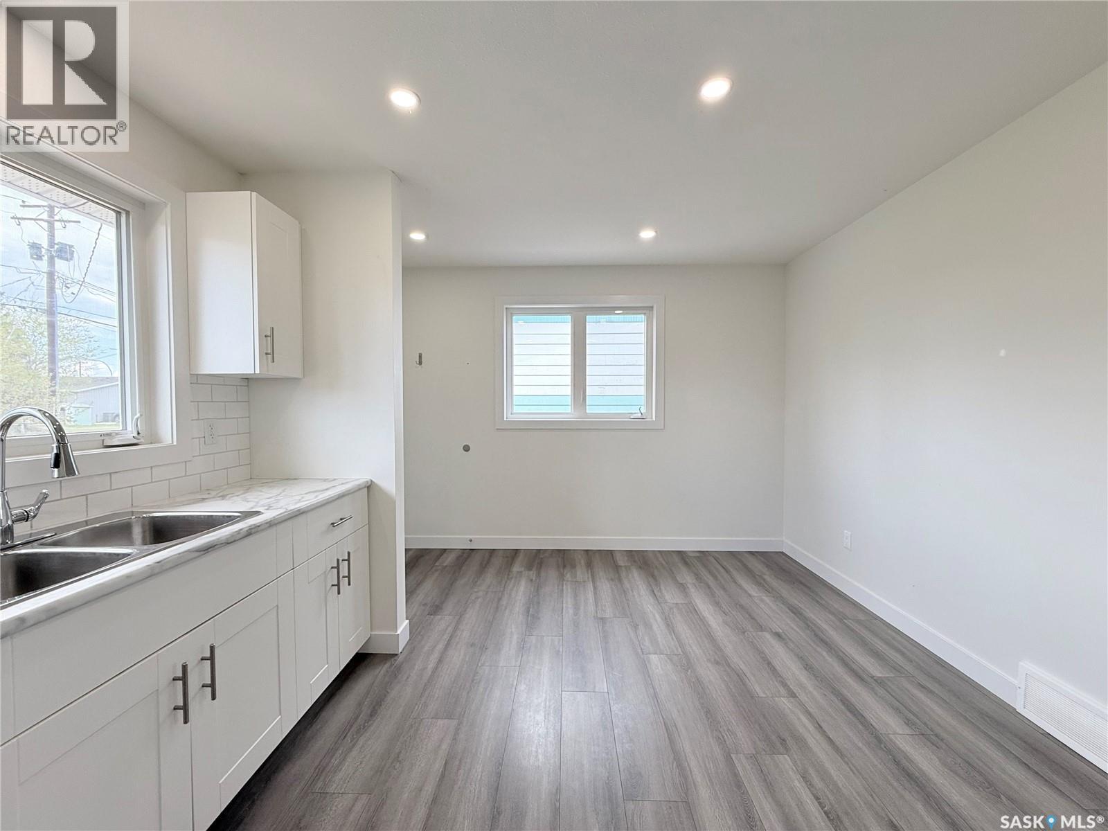 318 Mctavish Street, Outlook, Saskatchewan  S0L 2N0 - Photo 5 - SK036175