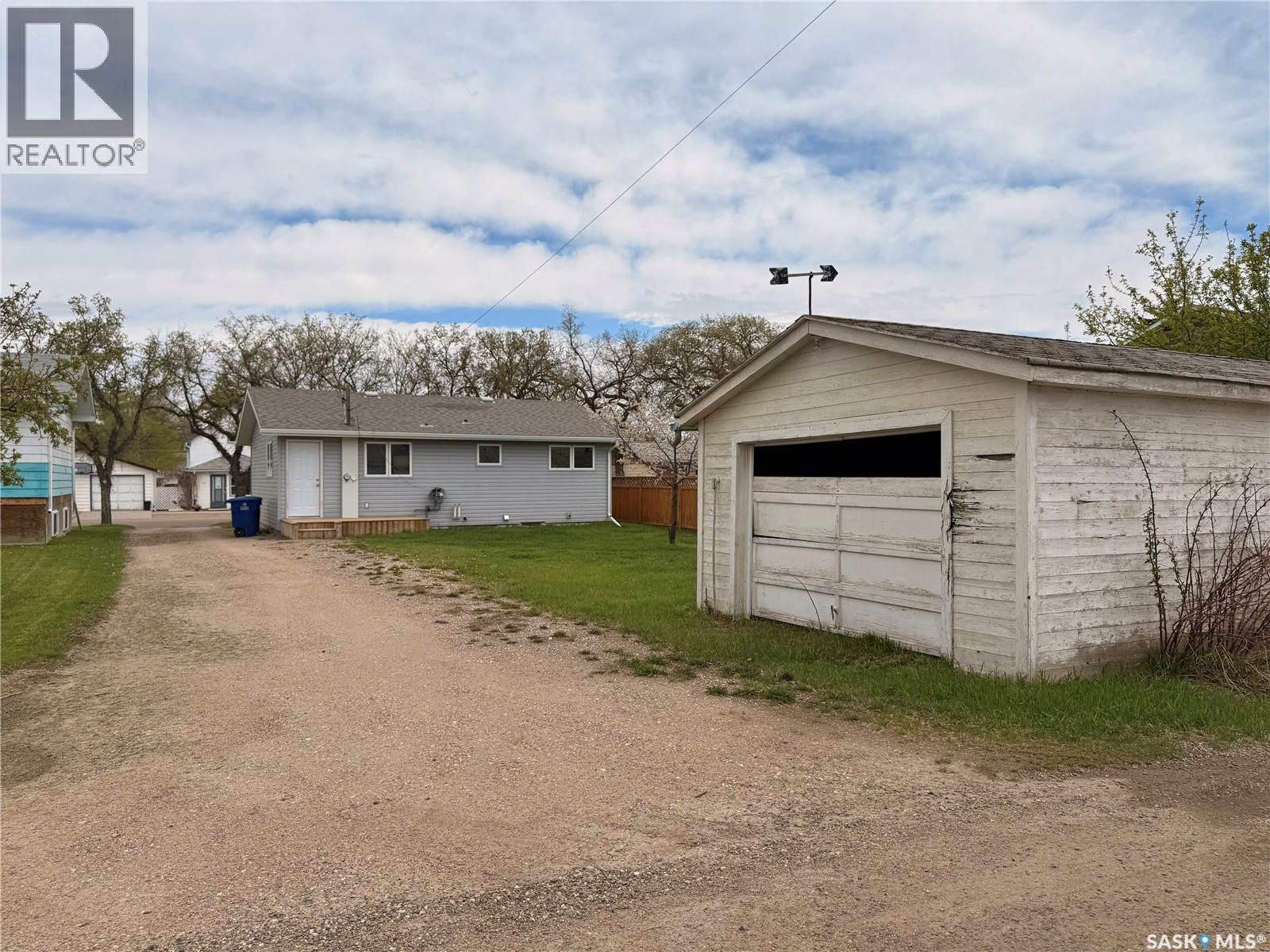 318 Mctavish Street, Outlook, Saskatchewan  S0L 2N0 - Photo 29 - SK036175