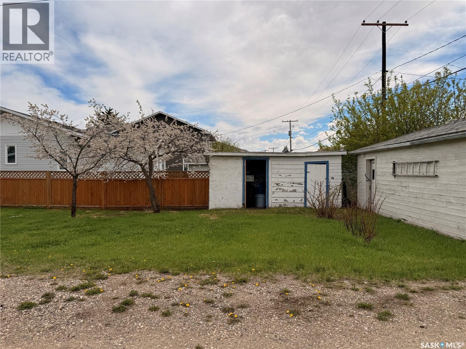 318 Mctavish Street, Outlook, Saskatchewan  S0L 2N0 - Photo 27 - SK036175