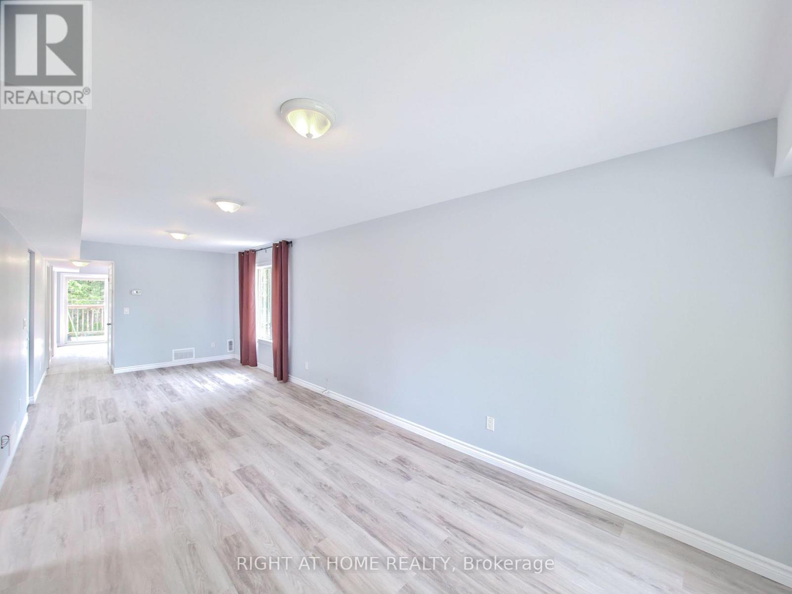 343 Mitchell Avenue, Oshawa, Ontario L1H 2W2 - Photo 2 - E13167150