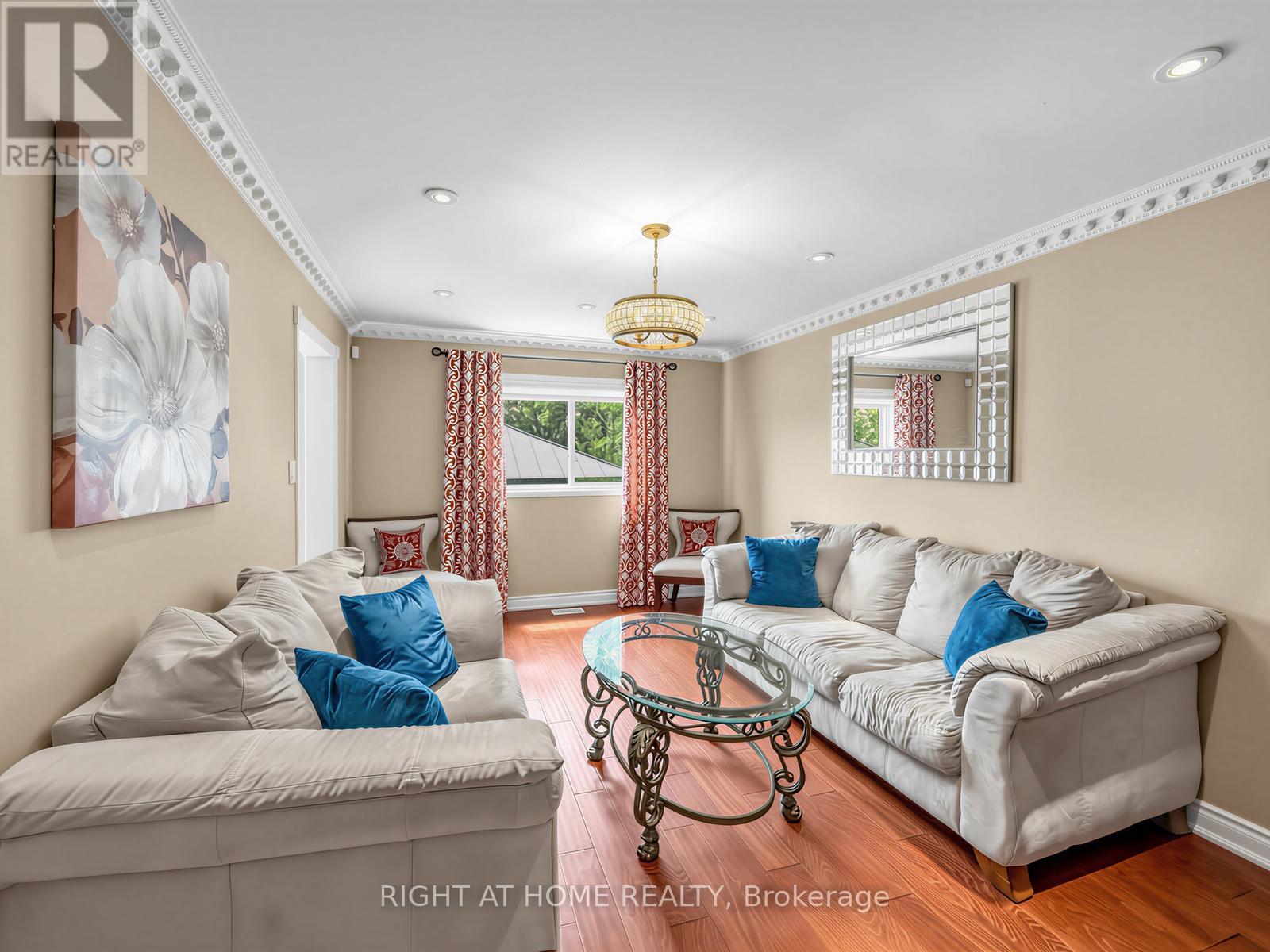 7068 Rosehurst Drive, Mississauga, Ontario L5N 6Y8 - Photo 16 - W13125540
