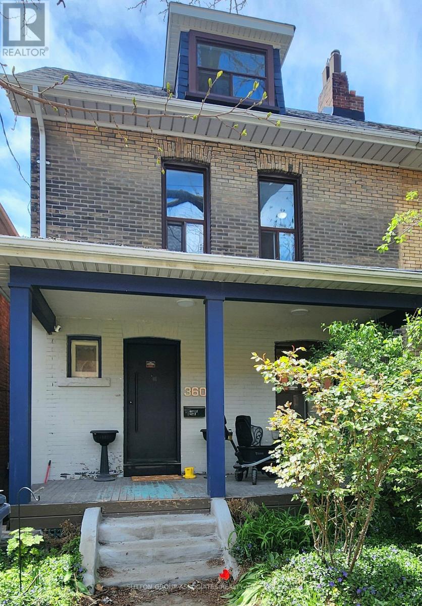 Bsmt - 360 Sorauren Avenue, Toronto, Ontario  M6R 2H1 - Photo 2 - W13118526