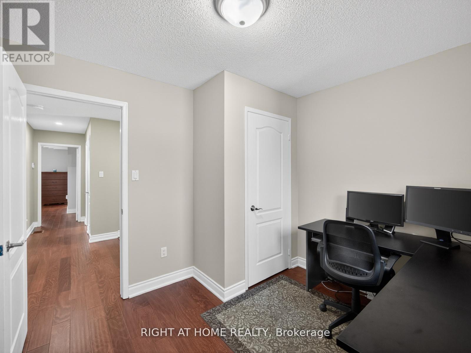 7068 Rosehurst Drive, Mississauga, Ontario L5N 6Y8 - Photo 37 - W13125540
