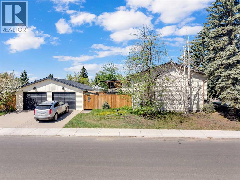 3409 39 Street, Red Deer, Alberta  T4N 5T7 - Photo 2 - A2313993