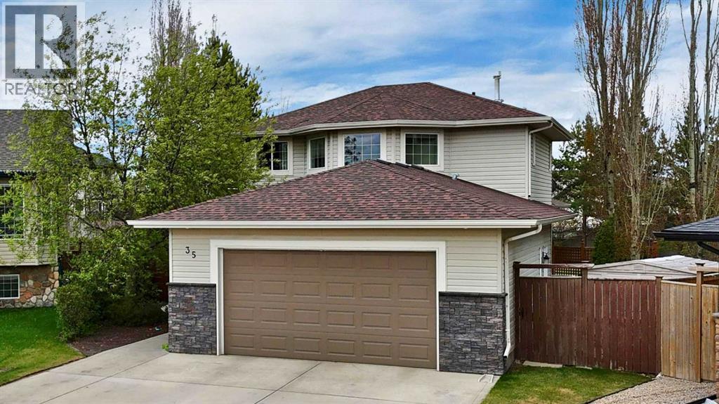 35 Lang Close, Red Deer, Alberta  T4R 3N3 - Photo 1 - A2313907