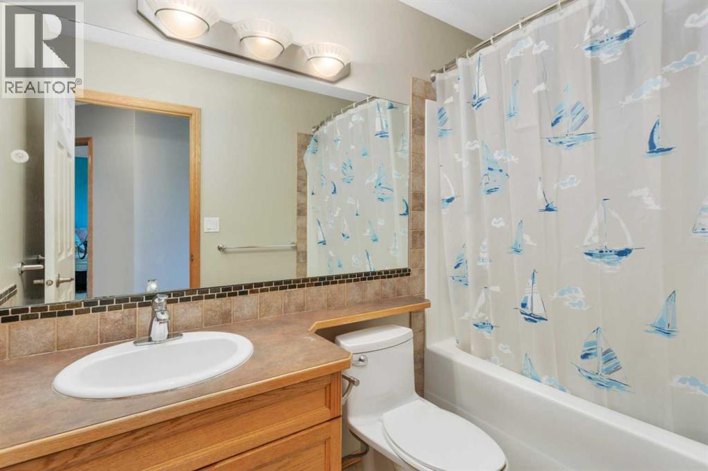35 Lang Close, Red Deer, Alberta  T4R 3N3 - Photo 27 - A2313907