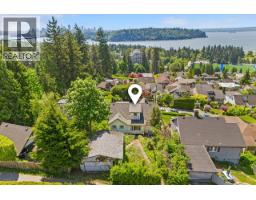 1013 DUCHESS AVENUE, West Vancouver, British Columbia
