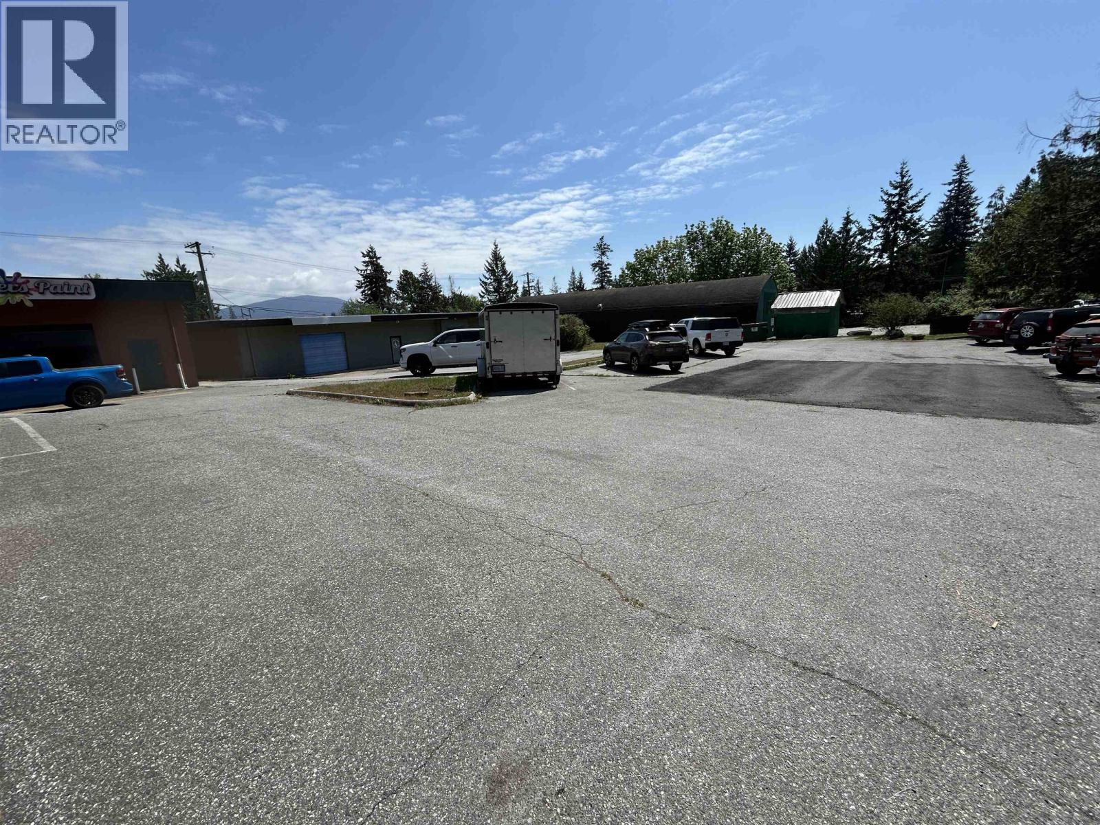 739&747 North Road, Gibsons, British Columbia  V0N 1V9 - Photo 10 - C8078979