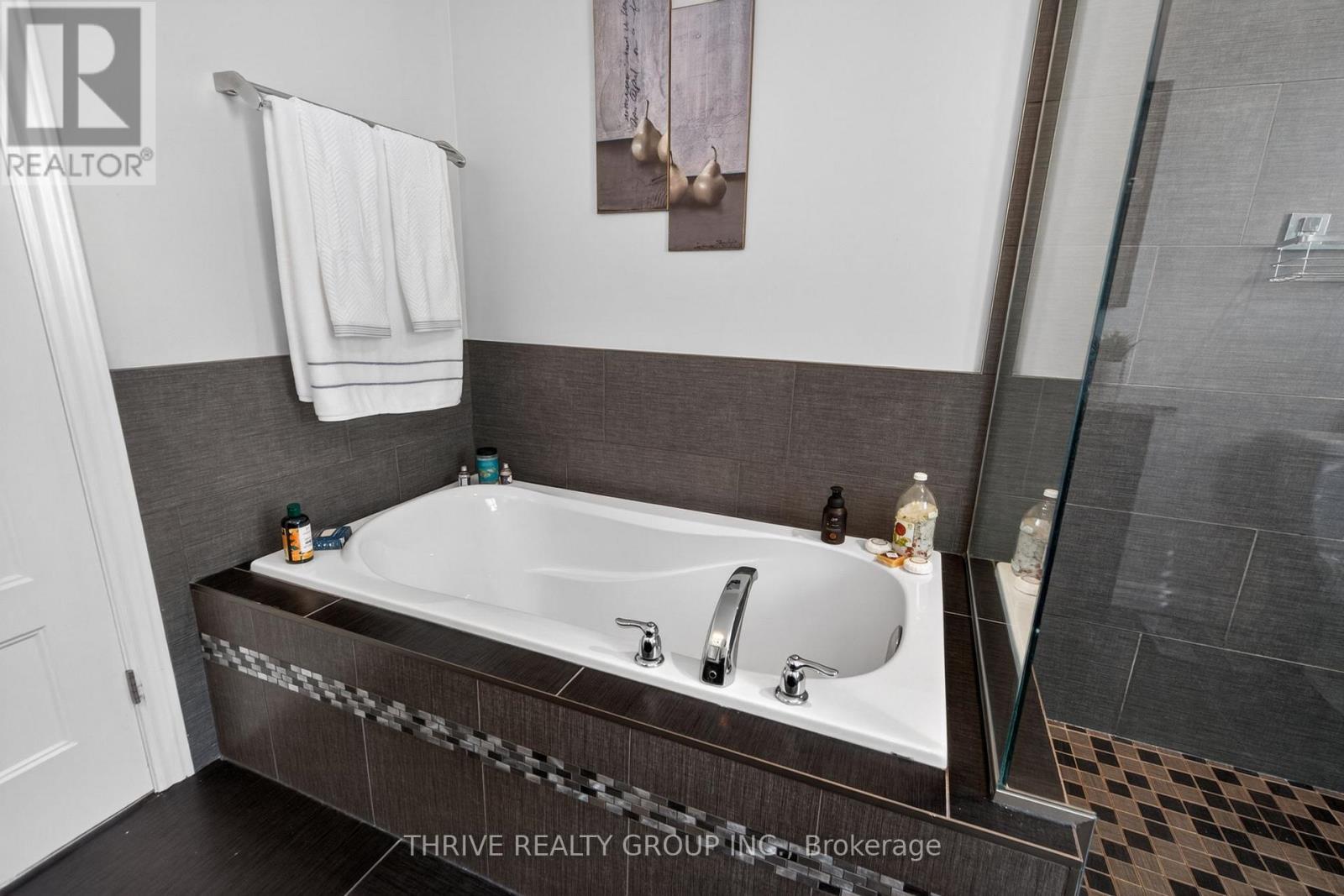 1296 Dyer Crescent, London North, Ontario  N6G 0L8 - Photo 32 - X13167182