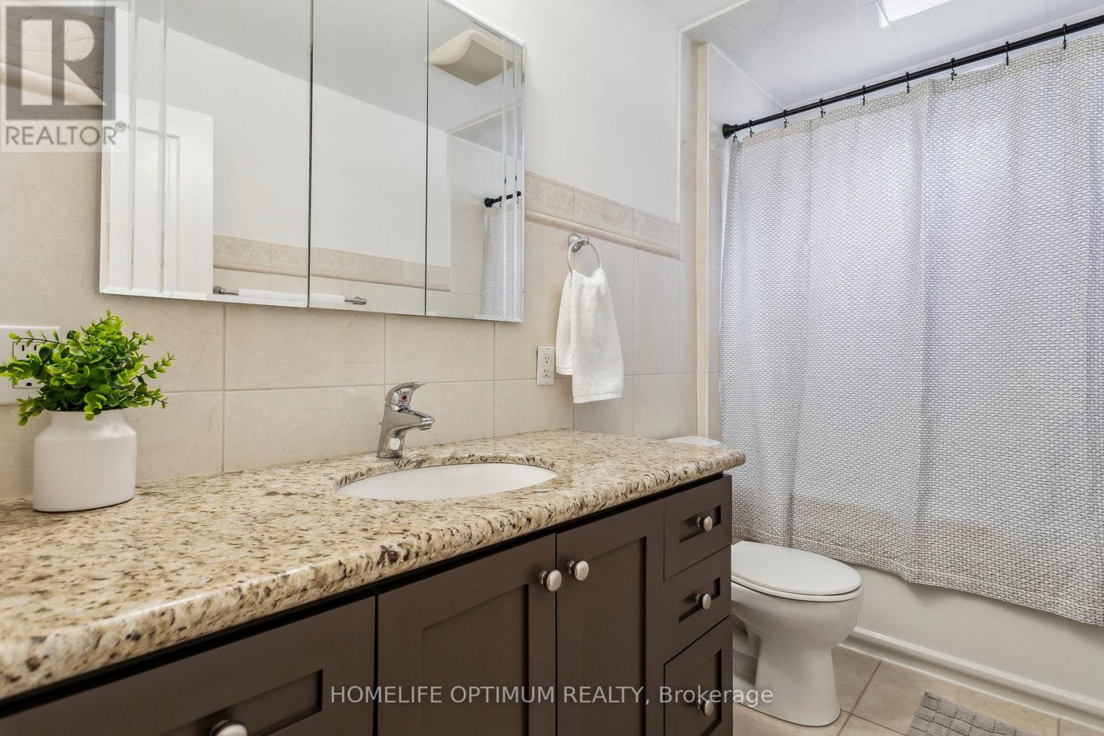 52 Hillsdale Avenue W, Toronto, Ontario  M5P 1E8 - Photo 15 - C13167166