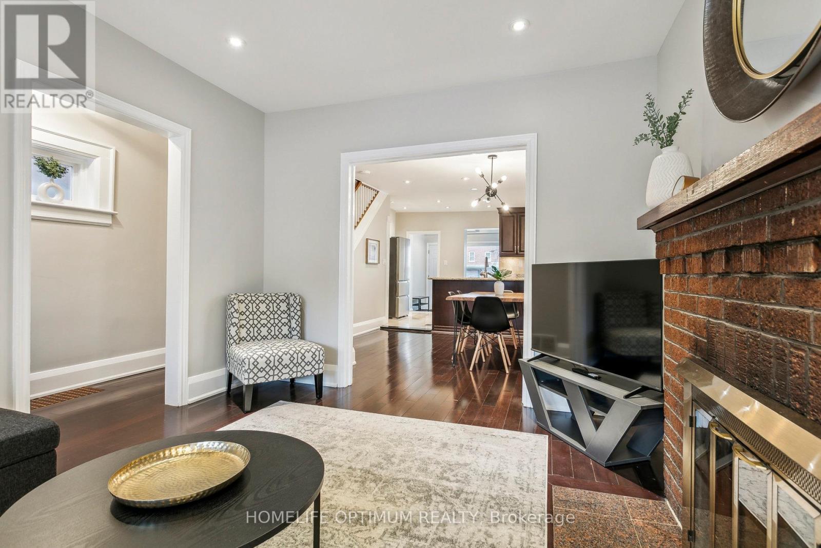 52 Hillsdale Avenue W, Toronto, Ontario  M5P 1E8 - Photo 2 - C13167166