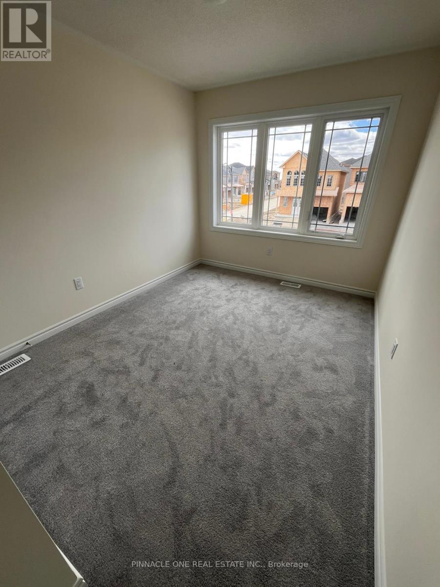2107 Hallandale Street, Oshawa, Ontario  L1H 8L7 - Photo 10 - E13167174