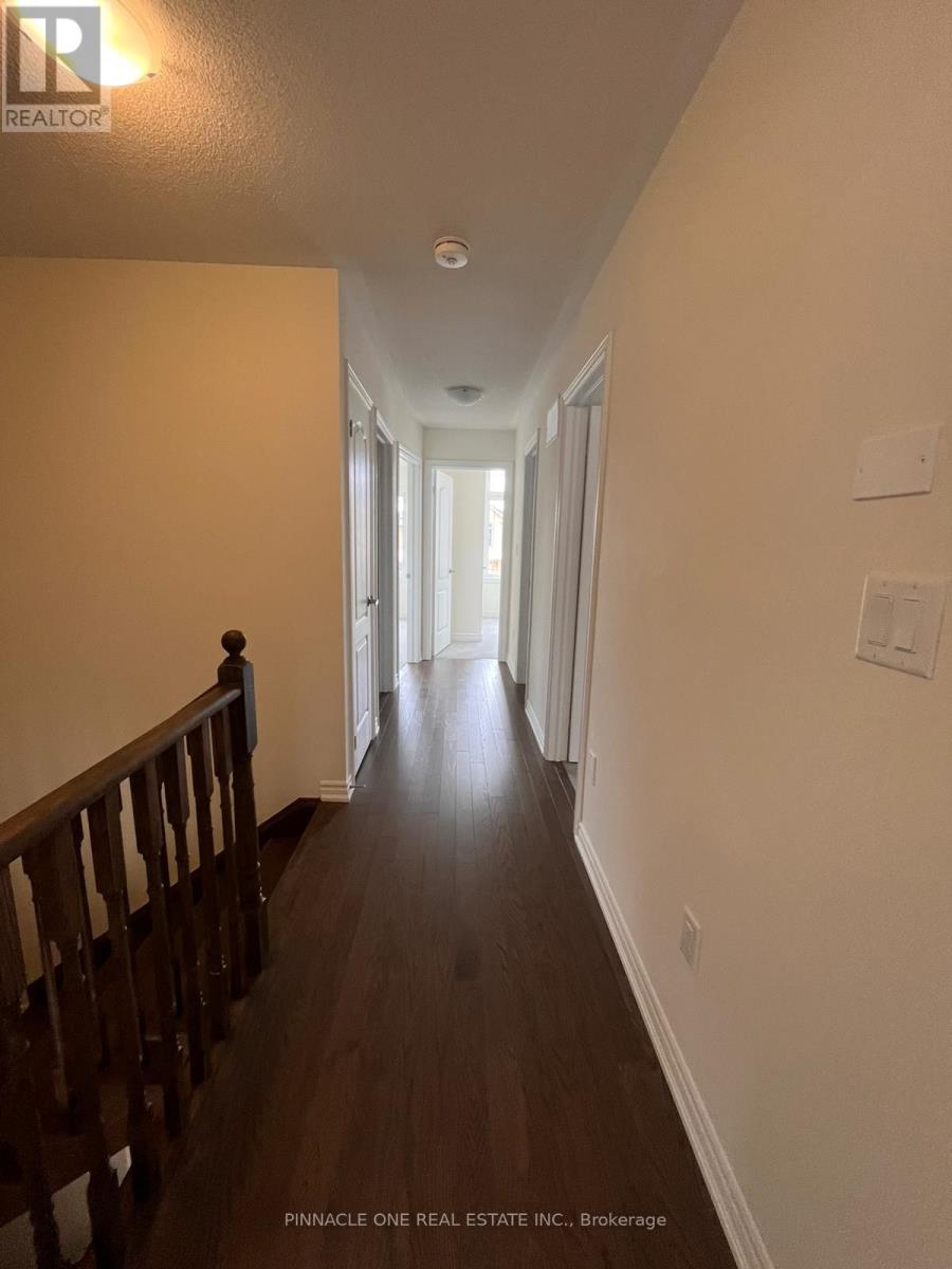 2107 Hallandale Street, Oshawa, Ontario  L1H 8L7 - Photo 13 - E13167174