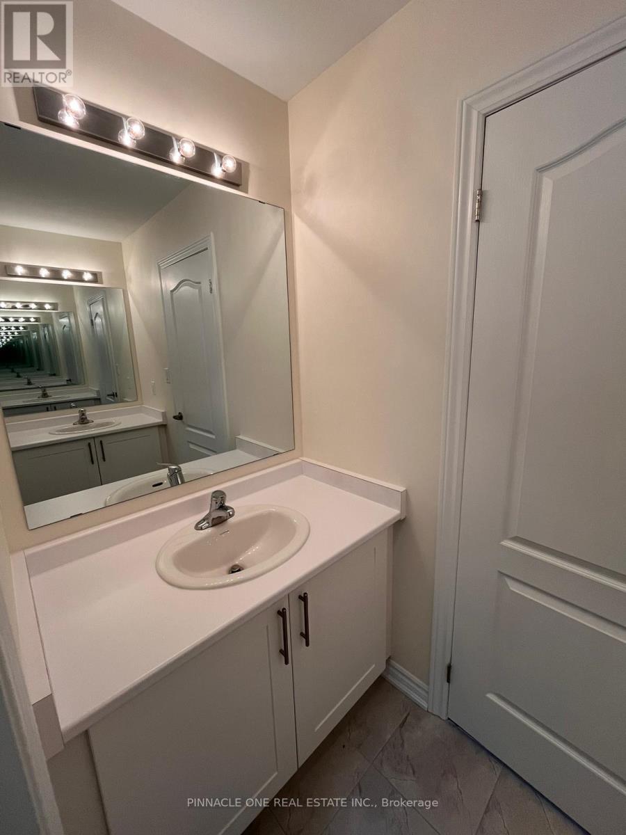 2107 Hallandale Street, Oshawa, Ontario  L1H 8L7 - Photo 20 - E13167174