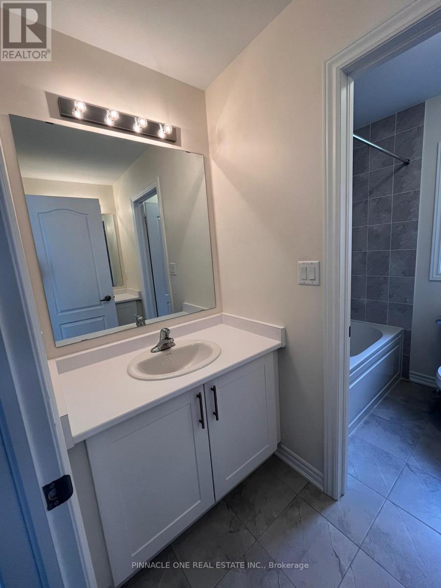2107 Hallandale Street, Oshawa, Ontario  L1H 8L7 - Photo 23 - E13167174