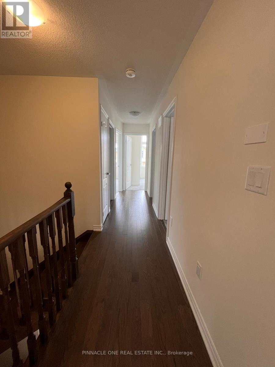 2107 Hallandale Street, Oshawa, Ontario  L1H 8L7 - Photo 38 - E13167174