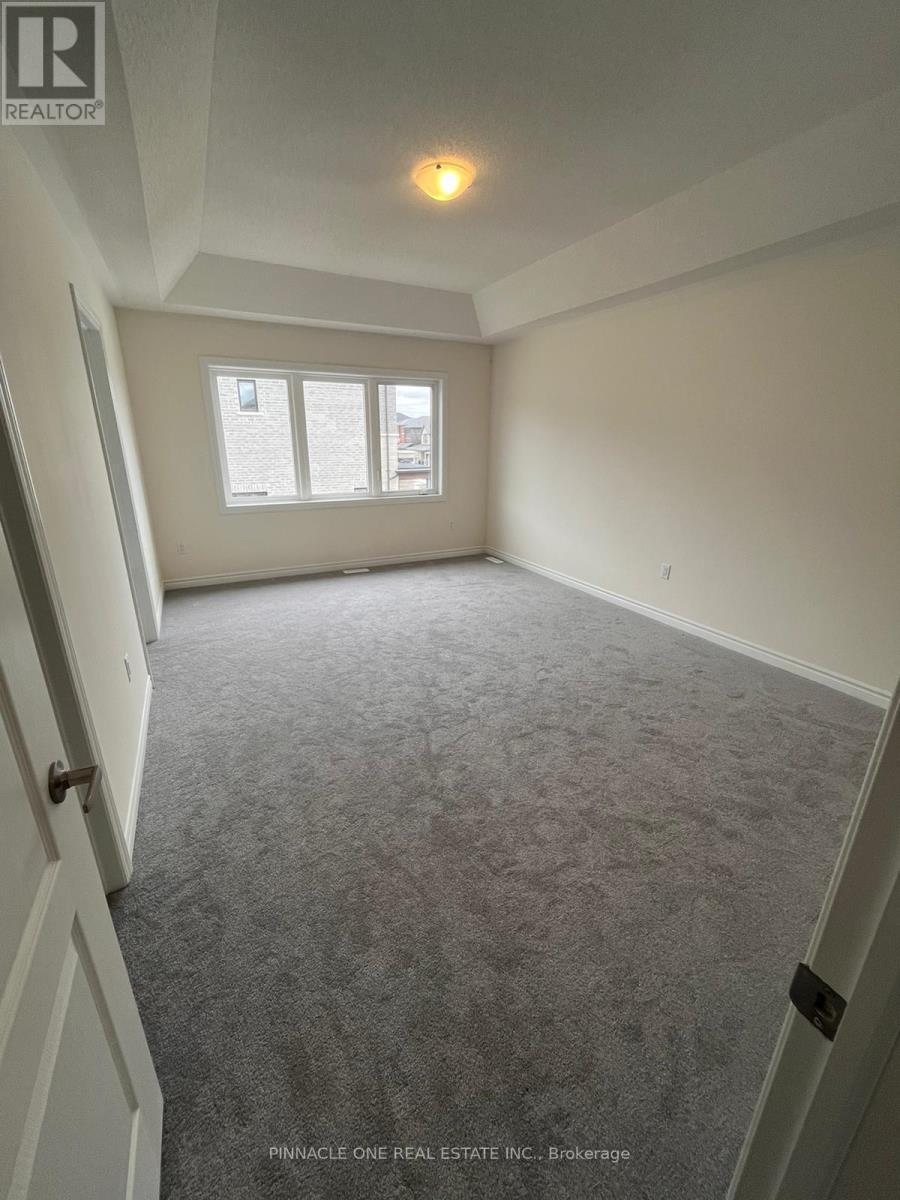 2107 Hallandale Street, Oshawa, Ontario  L1H 8L7 - Photo 5 - E13167174