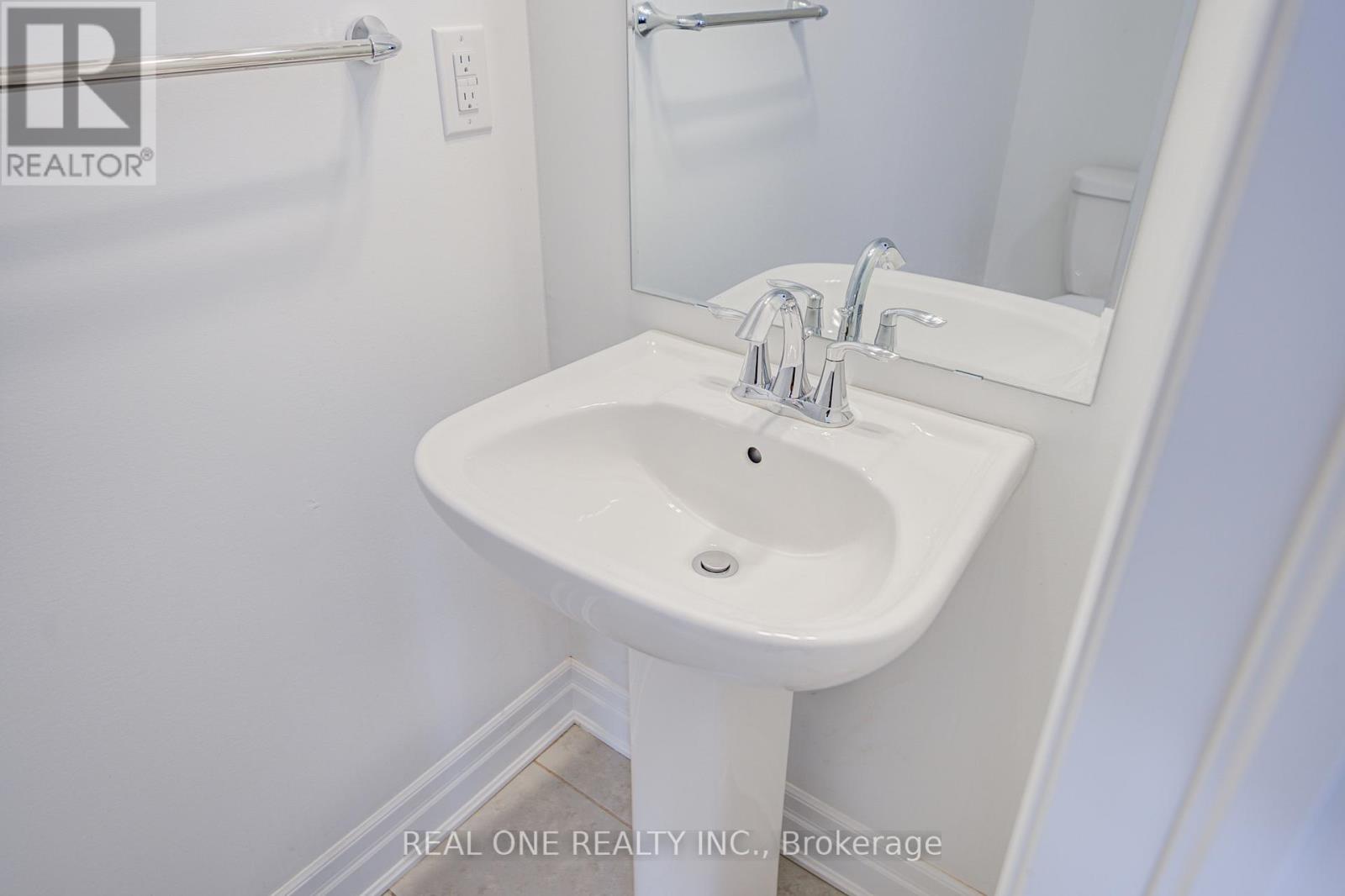 1204 Onyx Trail, Oakville, Ontario L6H 7G1 - Photo 6 - W13167168