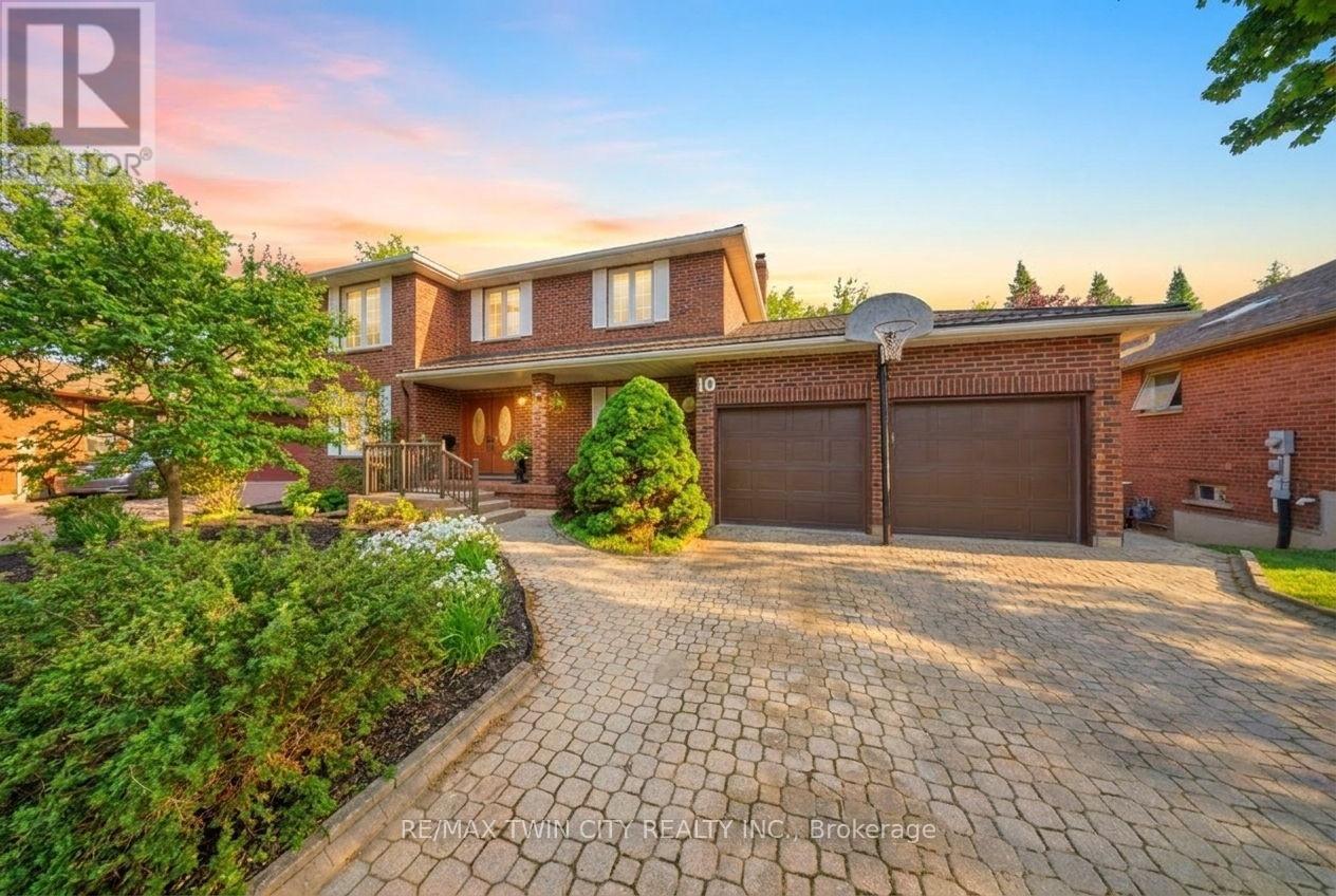 10 RIVA RIDGE, Brantford, Ontario