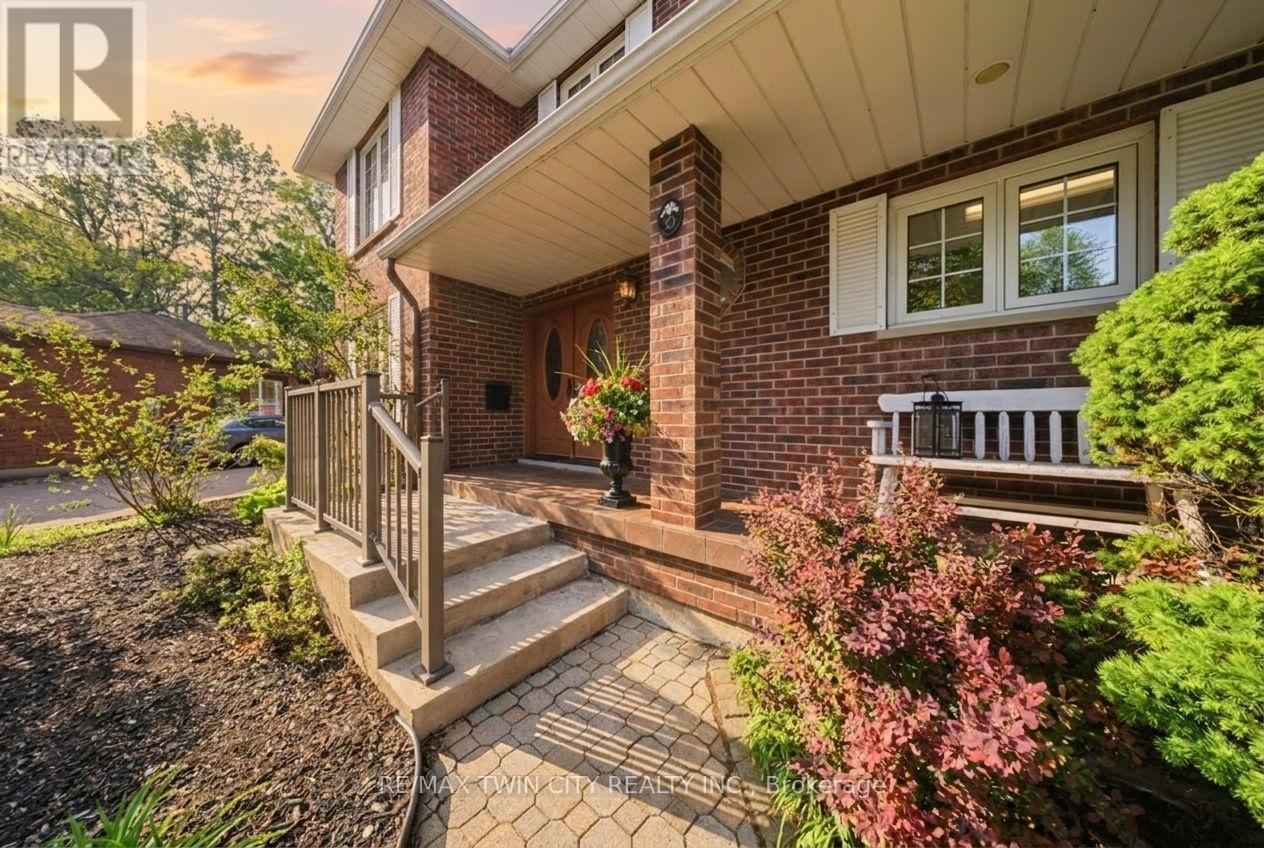 10 Riva Ridge, Brantford, Ontario  N3P 1R9 - Photo 3 - X13167186