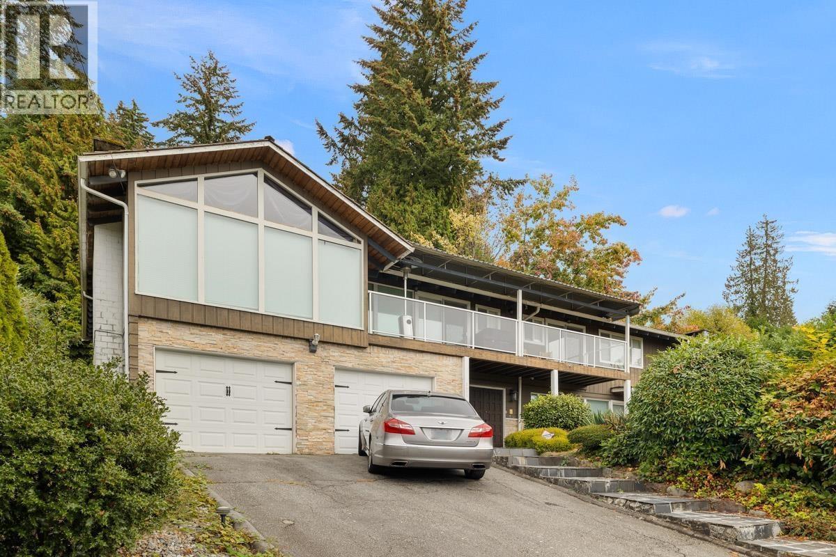2685 SKILIFT PLACE, West Vancouver, British Columbia