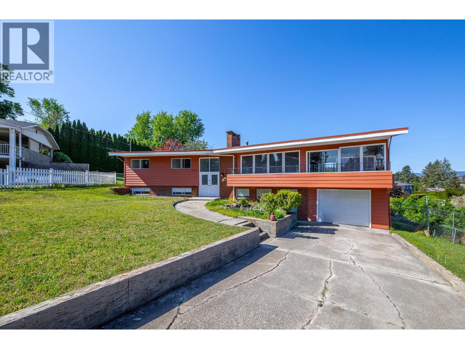 2204 Bridgeview Road, West Kelowna, British Columbia  V1Z 1B9 - Photo 4 - 10387087