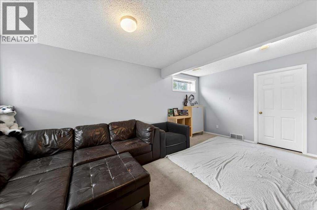 15 Cedarview Mews, Calgary, Alberta  T2W 6H8 - Photo 40 - A2312178
