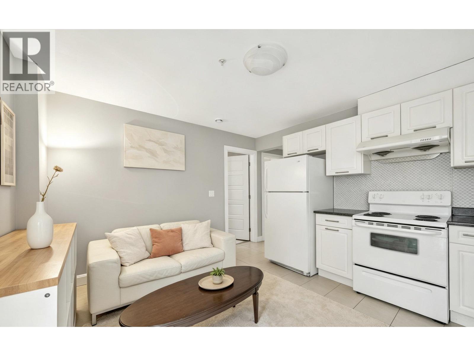 3034 Kings Avenue, Vancouver, British Columbia  V5R 4T2 - Photo 9 - R3124597