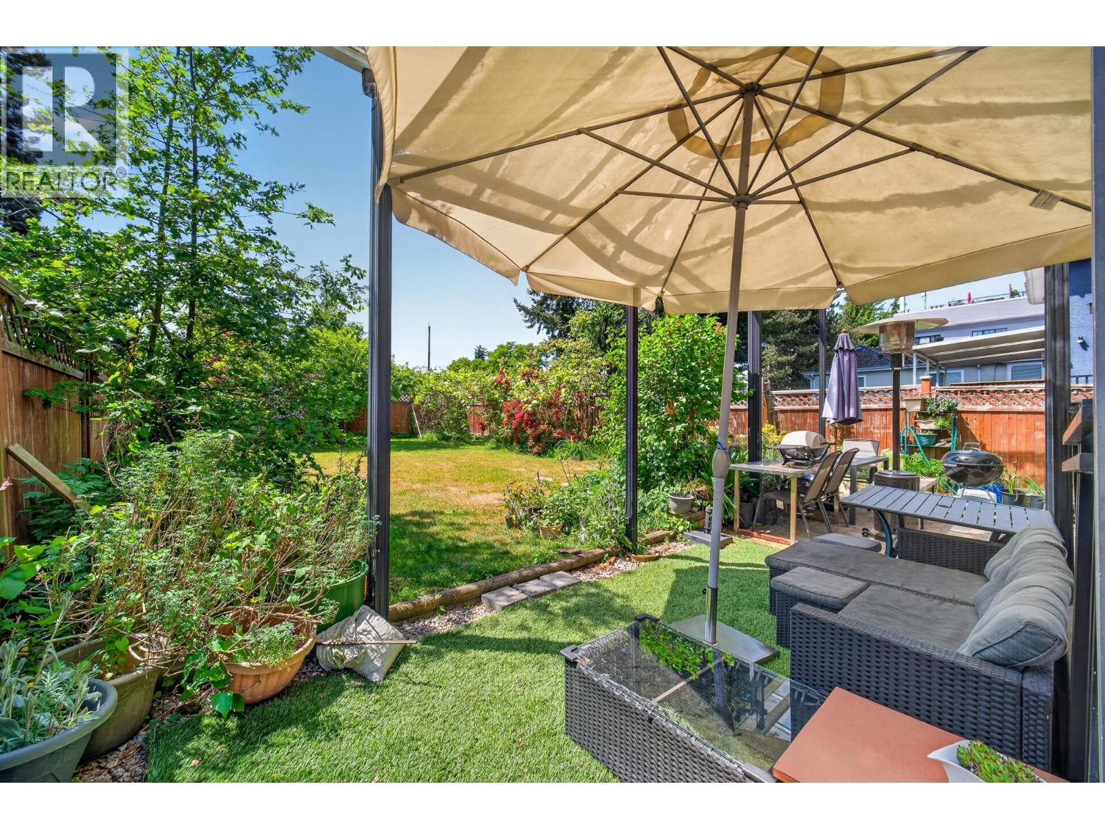 3034 Kings Avenue, Vancouver, British Columbia  V5R 4T2 - Photo 11 - R3124597