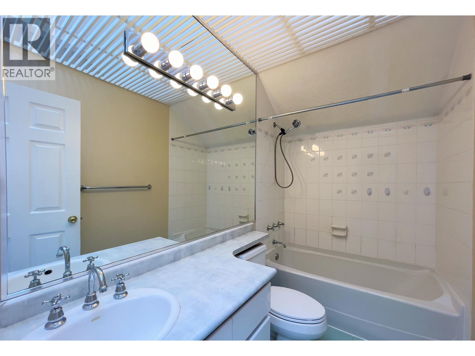 5620 Cornwall Drive, Richmond, British Columbia  V7C 5M5 - Photo 22 - R3125027