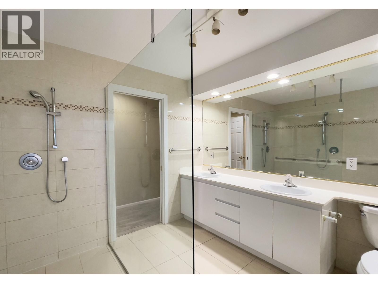 5620 Cornwall Drive, Richmond, British Columbia  V7C 5M5 - Photo 14 - R3125027