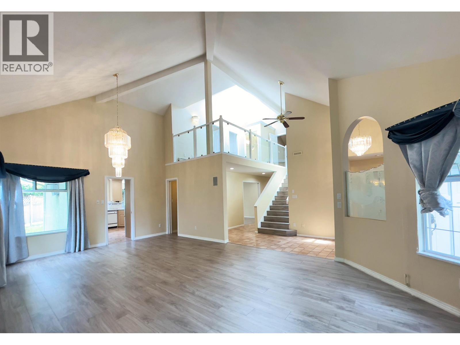 5620 Cornwall Drive, Richmond, British Columbia  V7C 5M5 - Photo 5 - R3125027