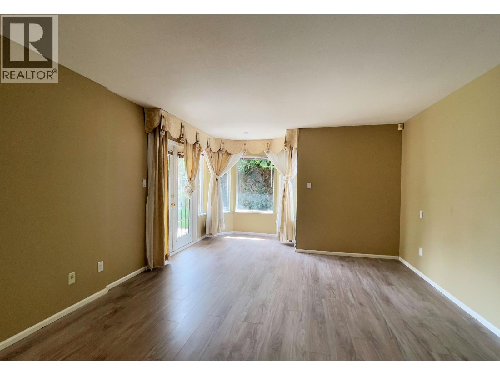 5620 Cornwall Drive, Richmond, British Columbia  V7C 5M5 - Photo 10 - R3125027